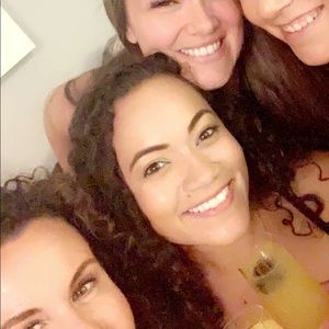 Meet your Posher, Alexandra